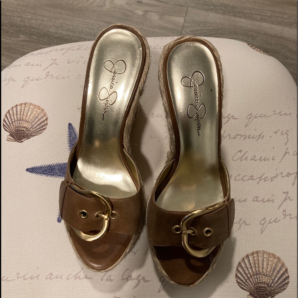 🌻🌻🌻Jessica Simpson peep toe Wedges